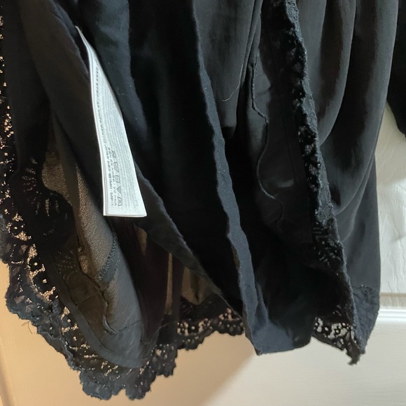 Abercrombie & Fitch Black Off-the-Shoulder Boho Dress - Picture 8 of 9